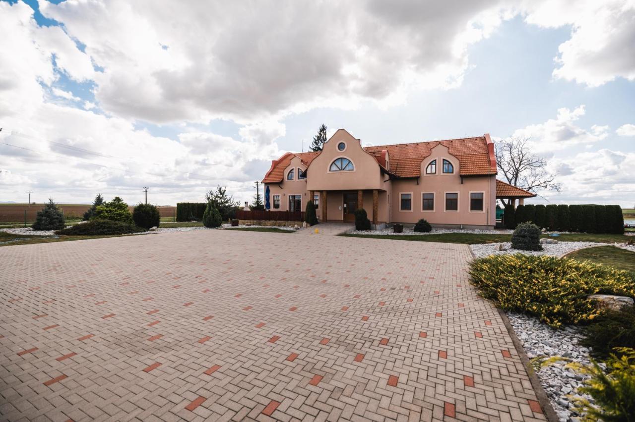Motel Ard Sarovce Ngoại thất bức ảnh